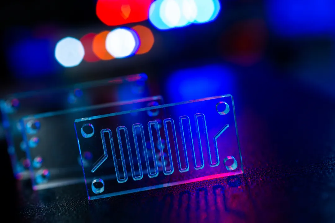 海目星 Novolas 技術:用激光智能制造破解醫療加工難題